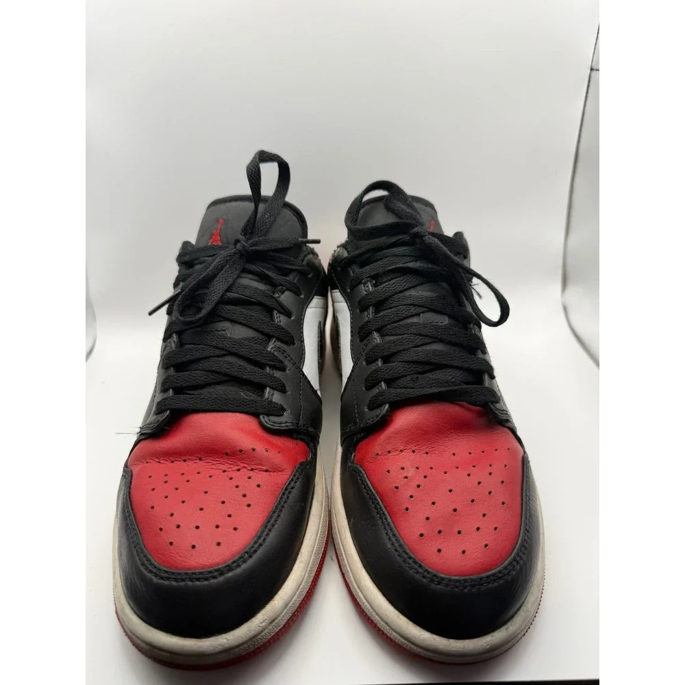 Jordan Air Jordan 1 Low Mens 9.5 Black White Red Good 553558-161 Bred Toe